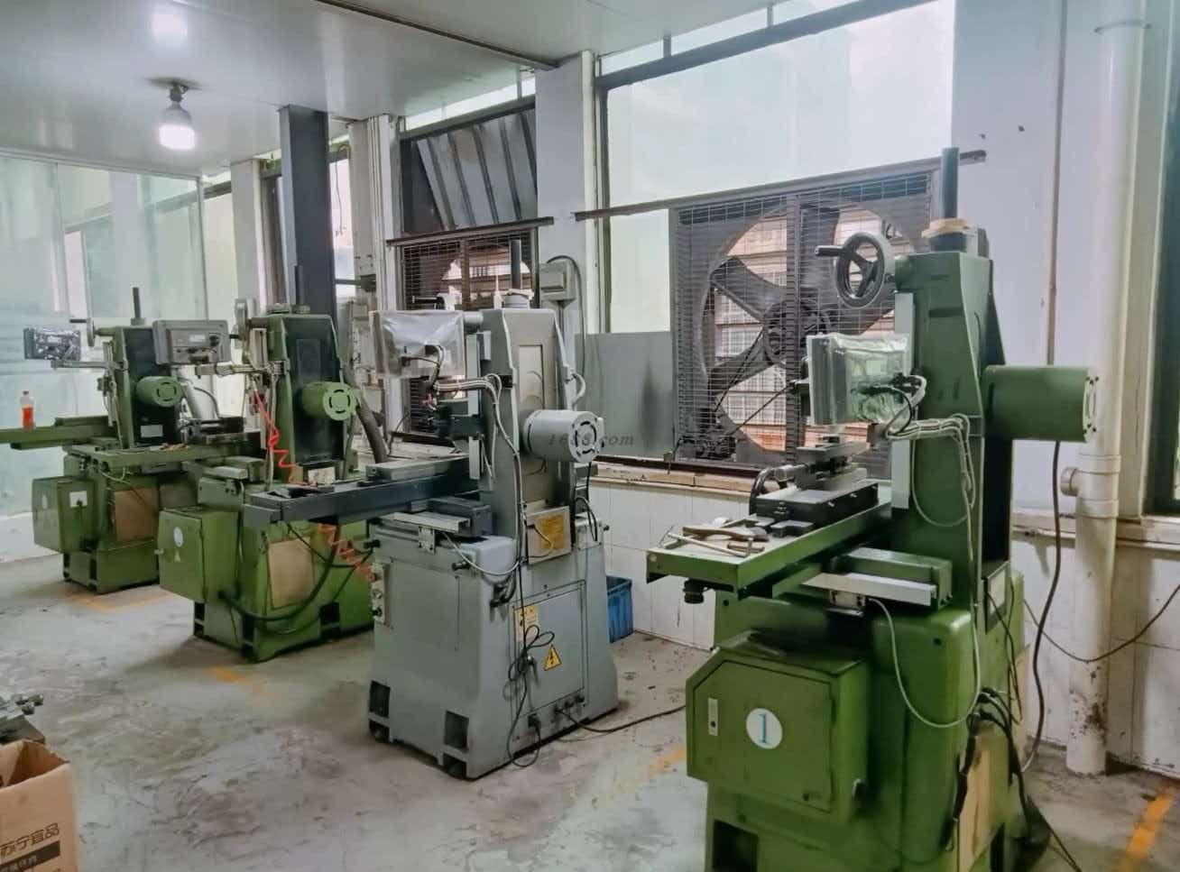 Precision surface grinders